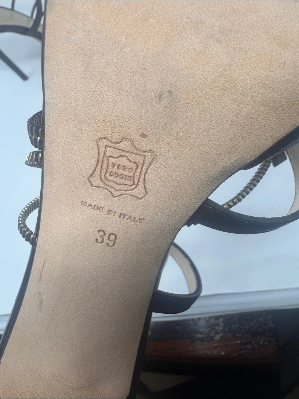 Discontinued designer Esari heels zipper design